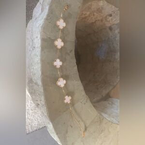 Clover white and gold bracelet